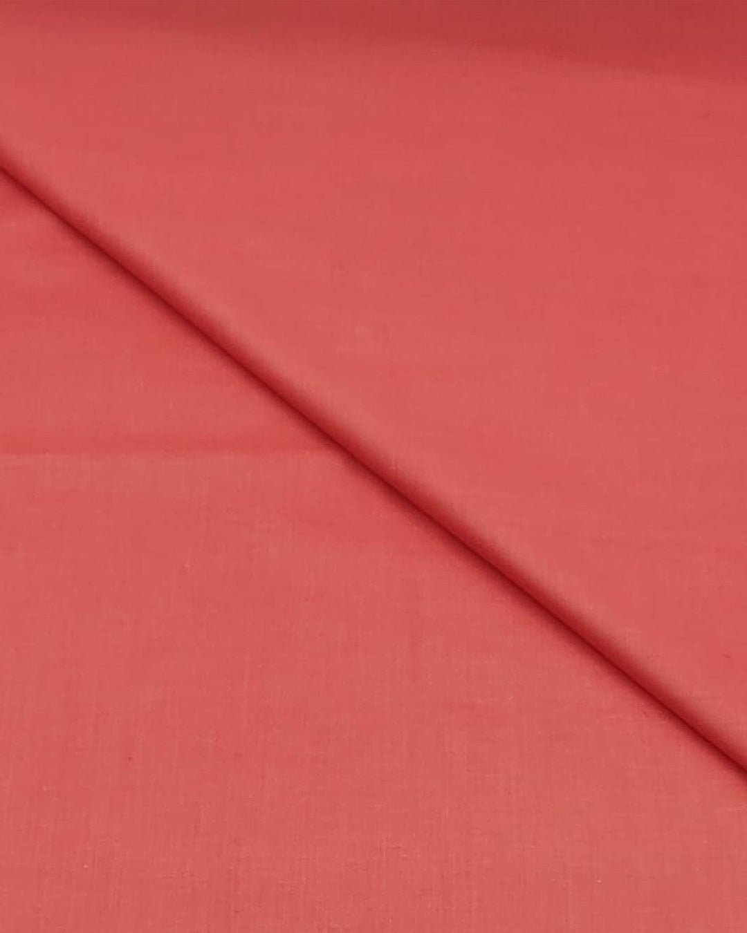 Red – Plain Lawn