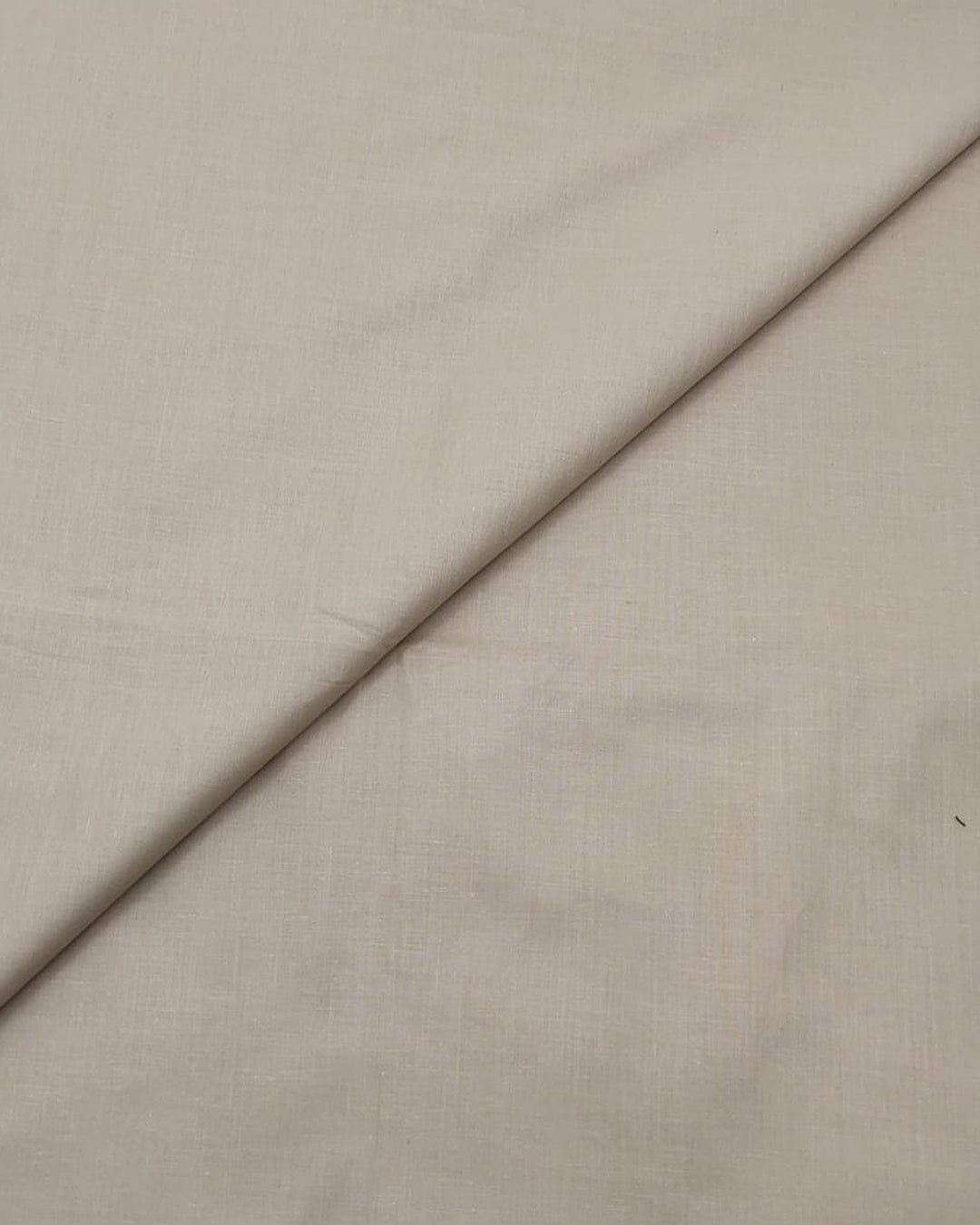 Taupe – Plain Lawn