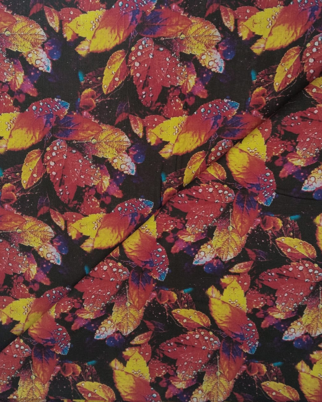 Printed Khaddar-PK1018. Rs250/yard
3yards shirt 750--- 5yards suit 1250