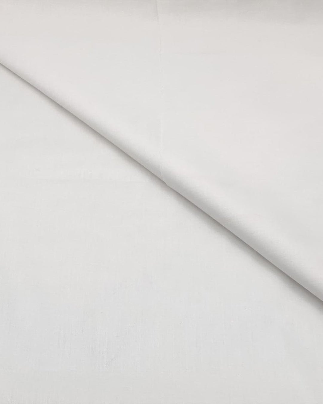 White – Plain Lawn