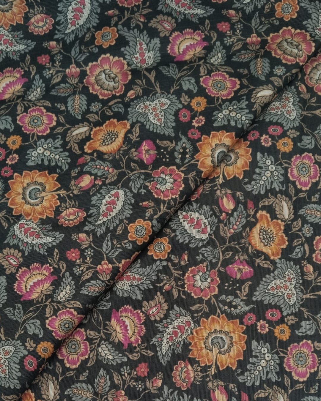 Printed Khaddar-PK1041. Rs250/yard
3yards shirt 750--- 5yards suit 1250