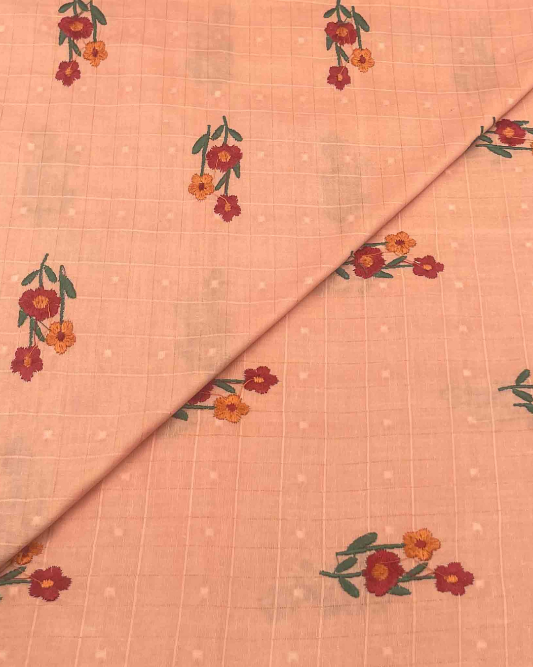 Lawn Embroidery Wider D5G042 <br> <b>Rs 567.00/Yard<b>