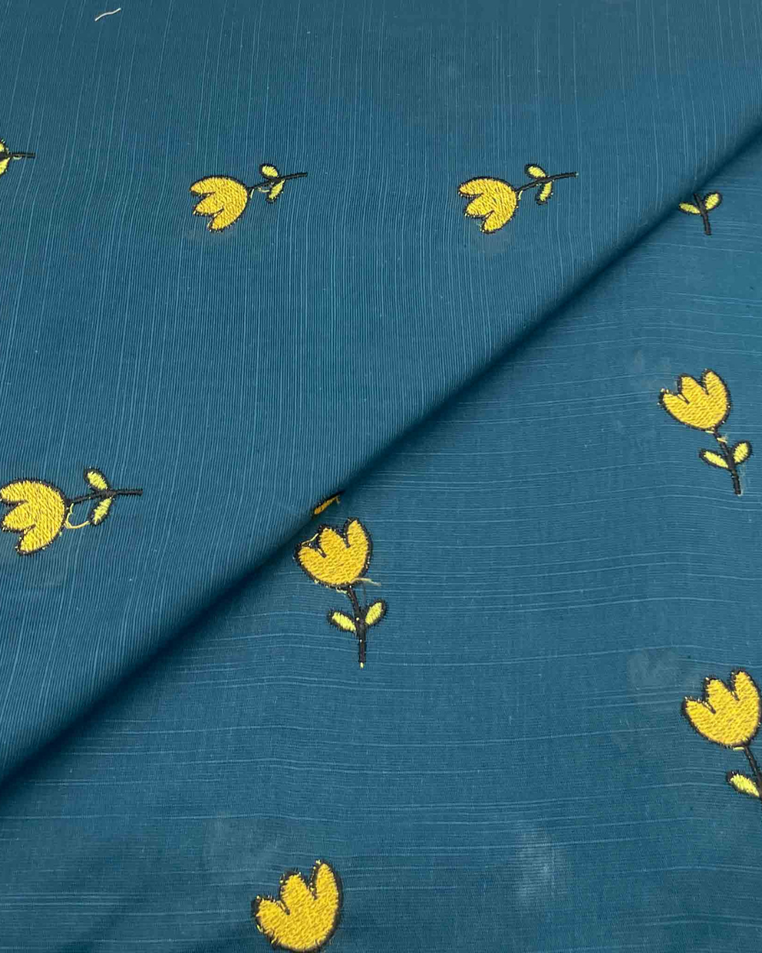 Khaddar Embroidery KE033