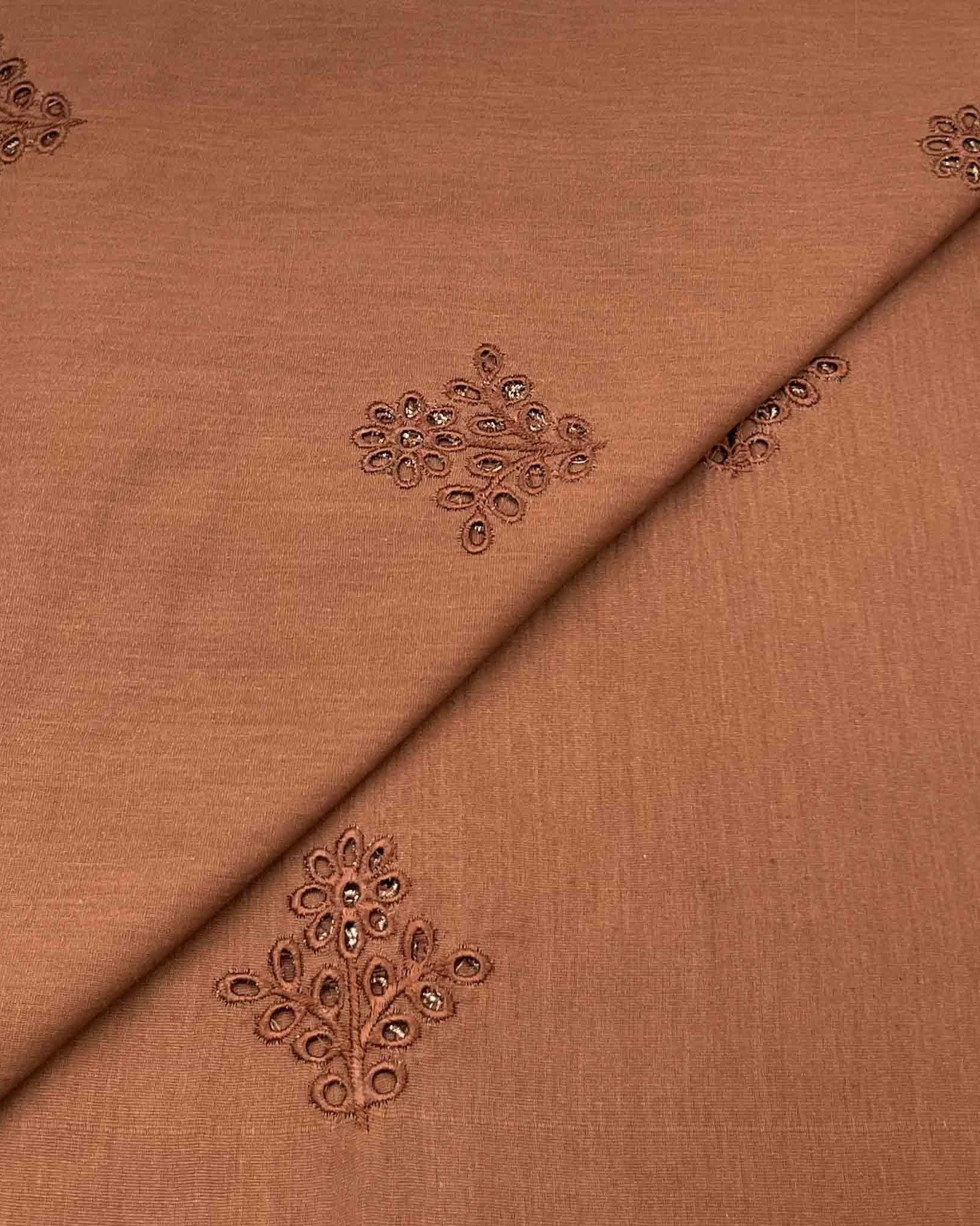 Silk Karandi Boring Embroidery SKE107