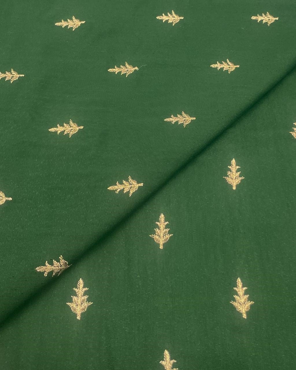 Silk Karandi Embroidery SKE087