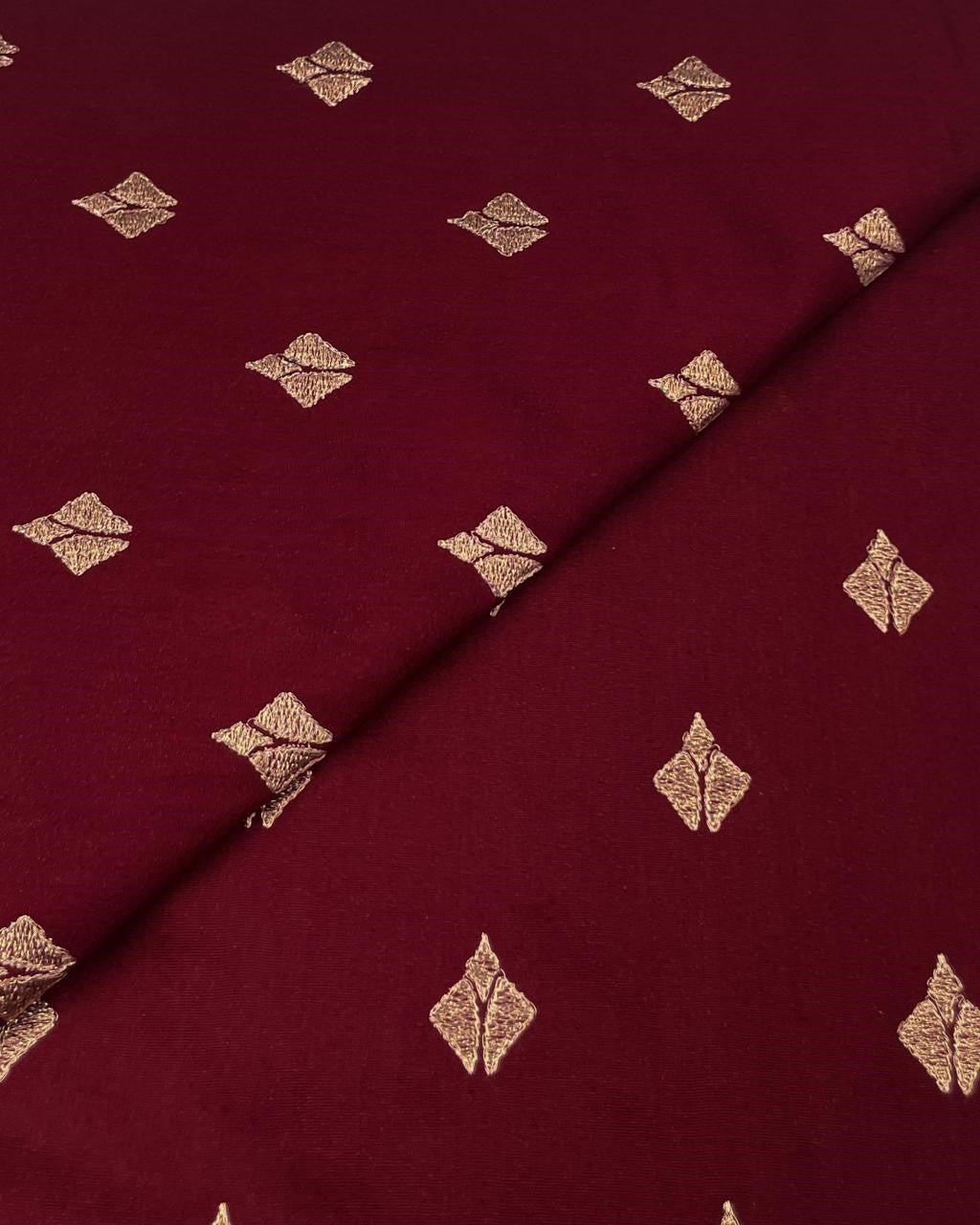 Silk Karandi Embroidery SKE077