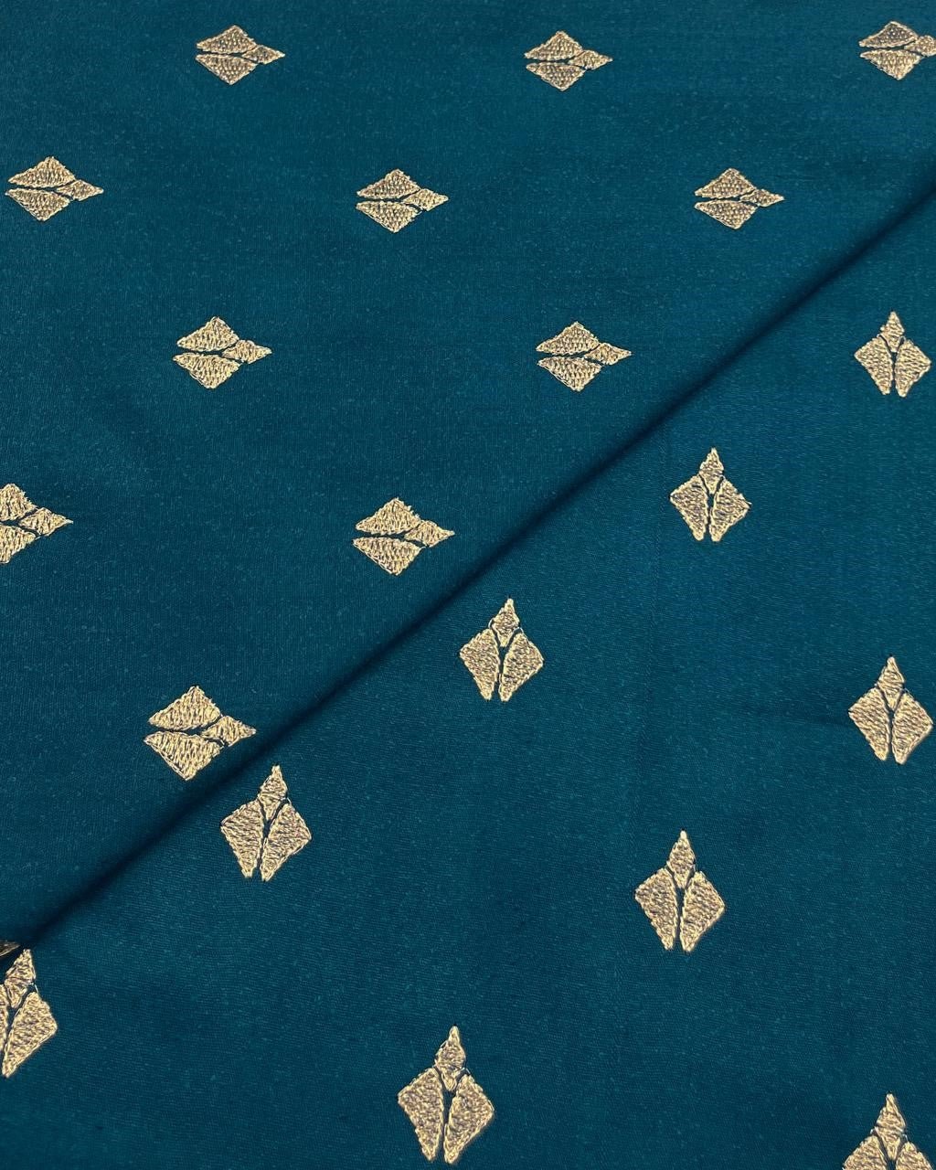 Silk Karandi Embroidery SKE067