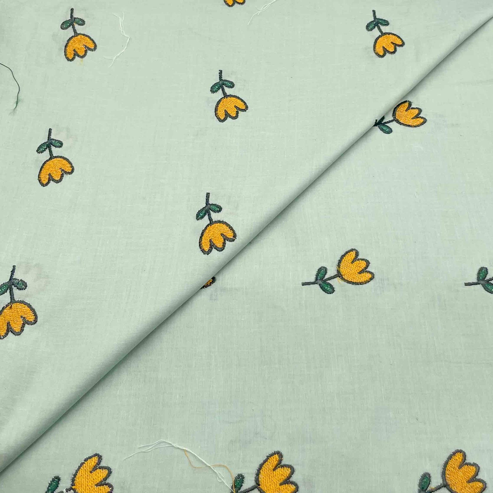 Lawn Emb LE028