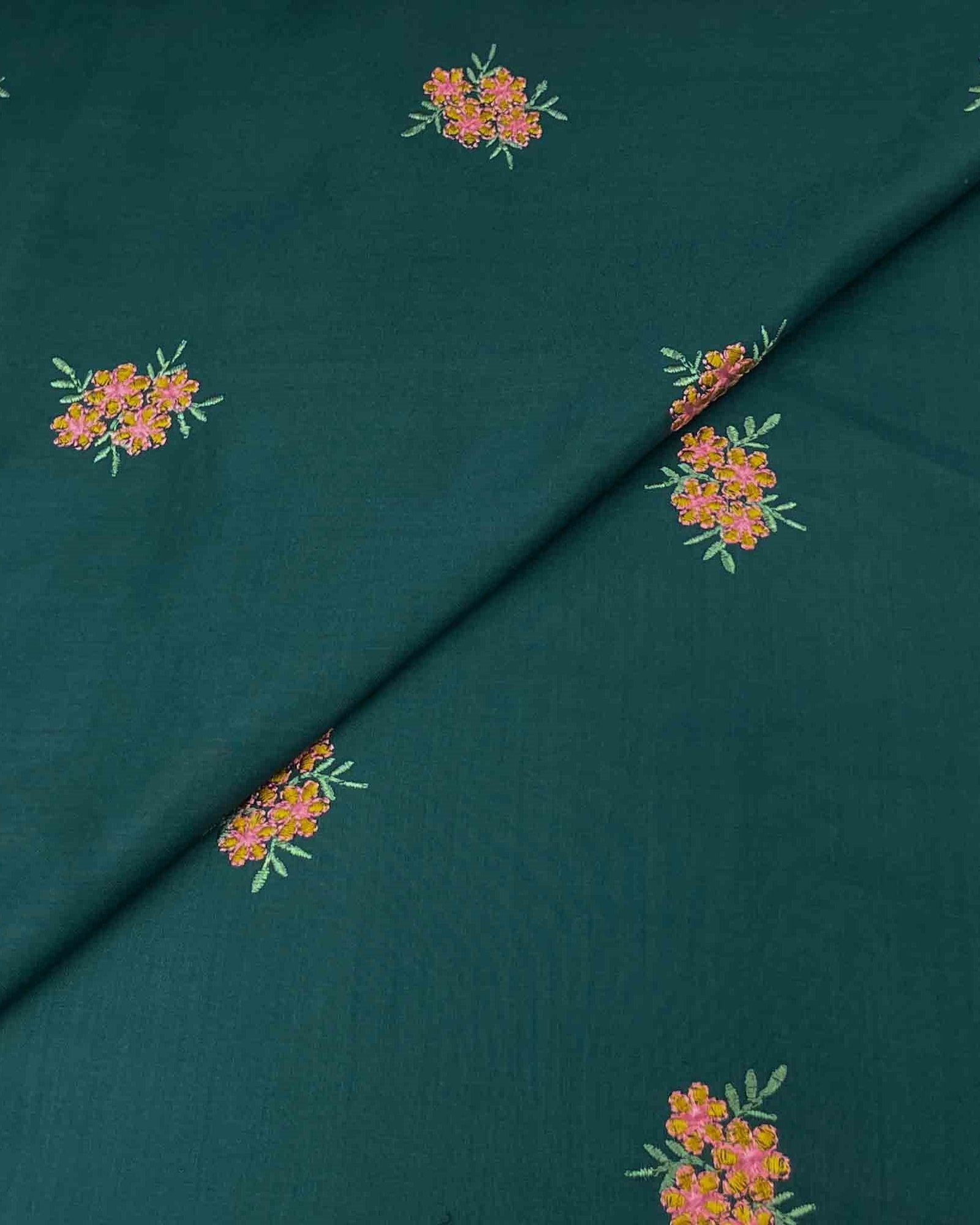 LINEN EMBROIDERY LE045