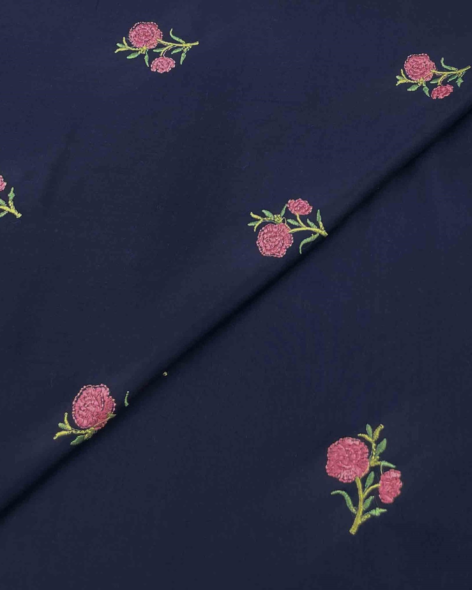 LINEN EMBROIDERY LE42