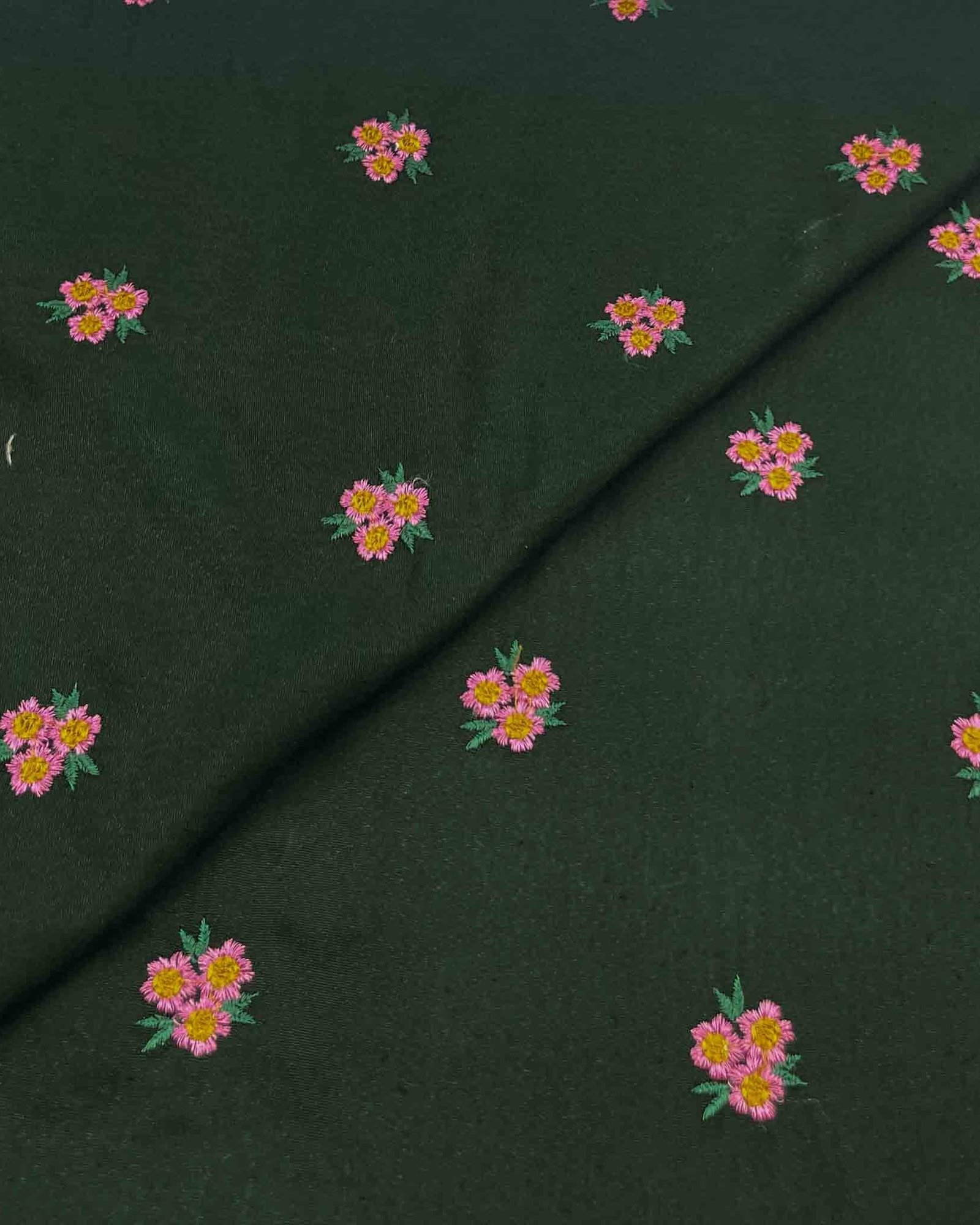 Silk Karandi Embroidery SKE054