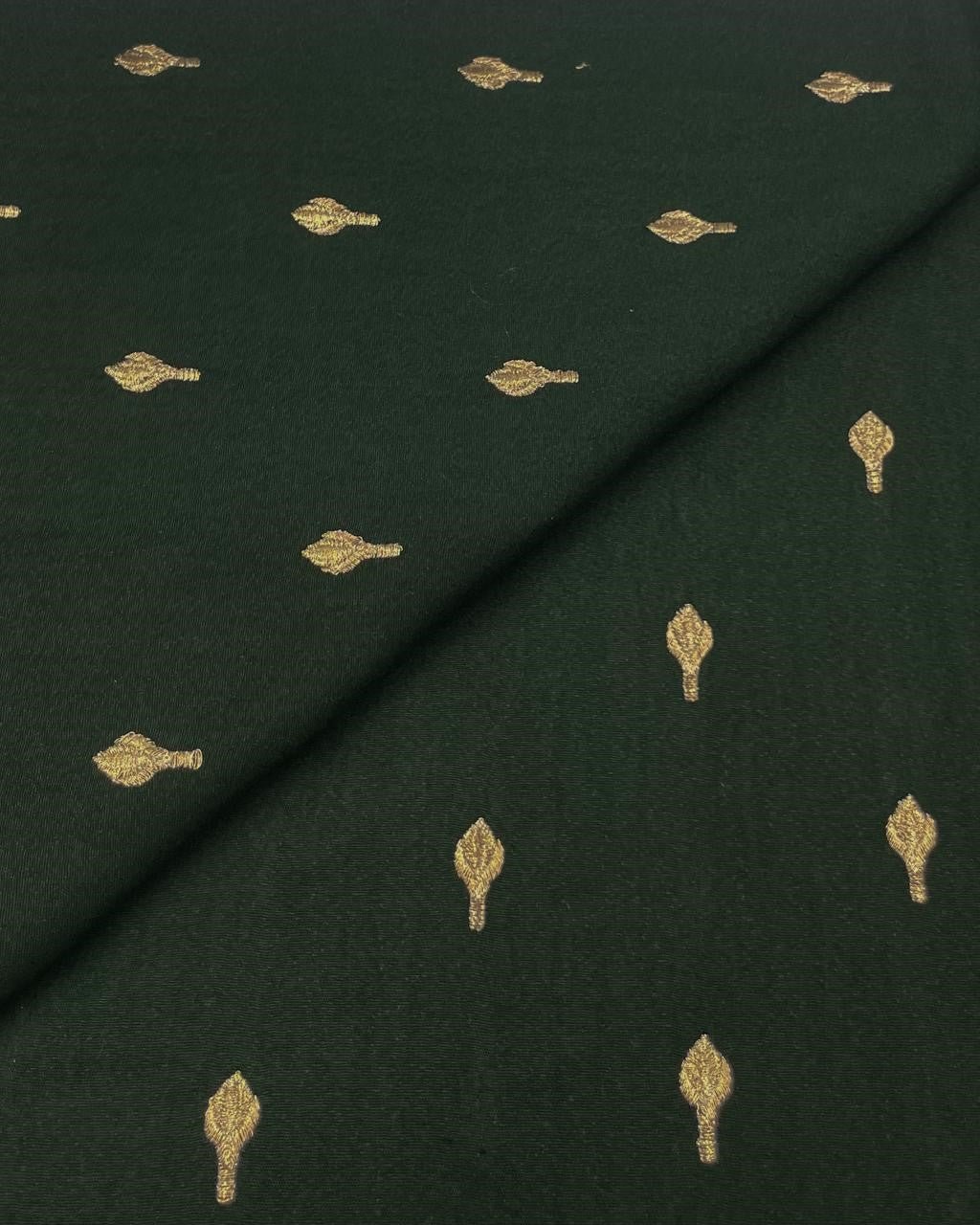 Silk Karandi Embroidery SKE021